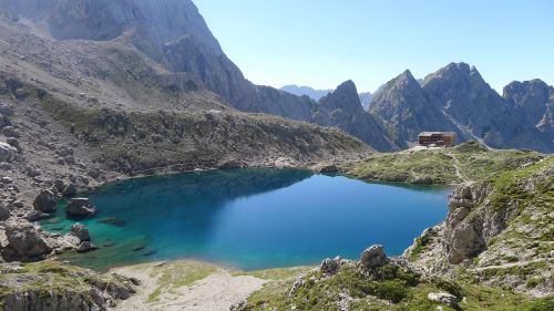 mountains bergsee landscape