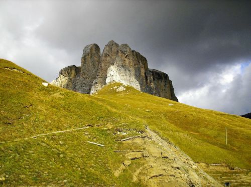 mountains alpine giau pass