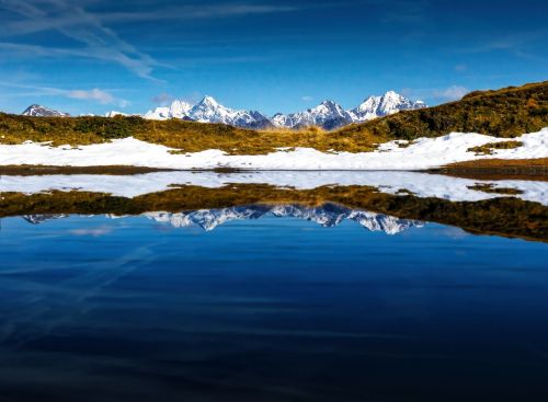 mountains landscape mirroring