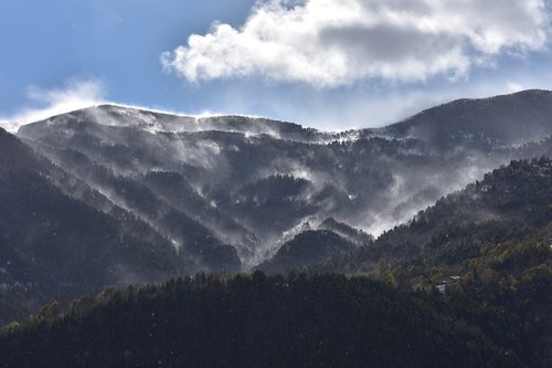 mountains  landscape  fog