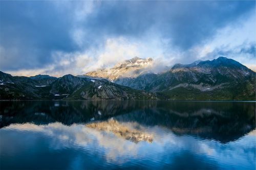 mountains lake reflection