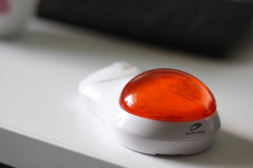 mouse button red