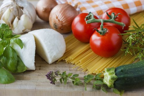 mozzarella tomatoes herbs