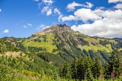 mt cheam chilliwack mountain