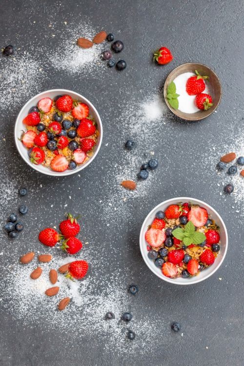 müesli fruits breakfast