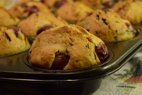 muffin cherry muffin baked
