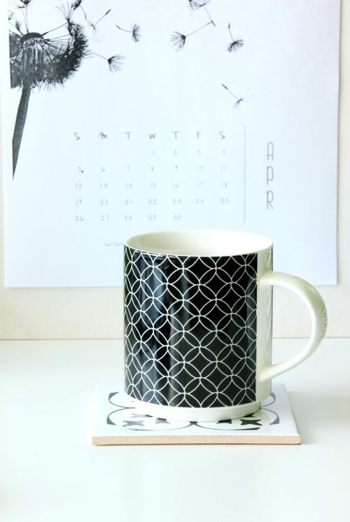 mug work desk calendar