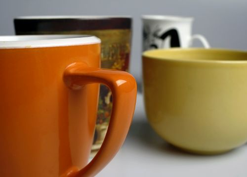 mugs orange yellow