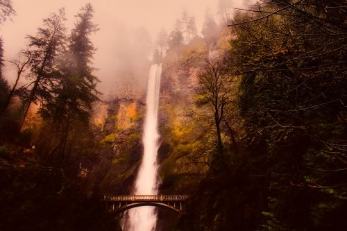 multnomah falls waterfall mountains