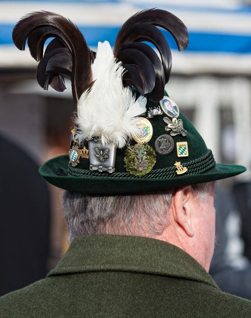 munich hat costume