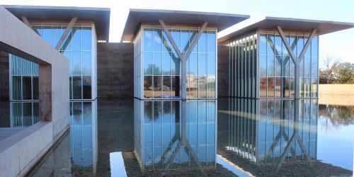 museum architecture reflection