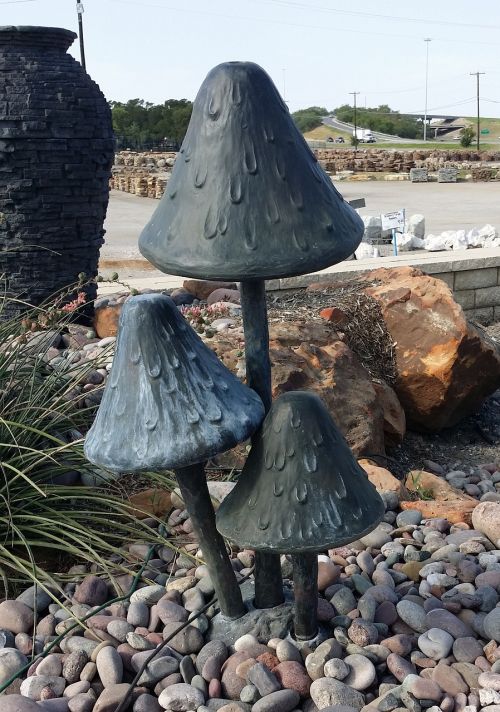 mushroom landscaping sculpture