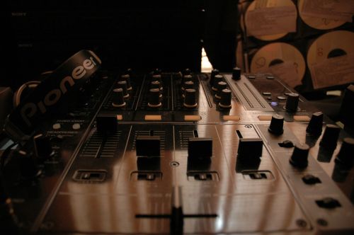 music dj mixer