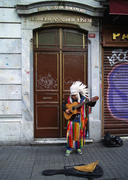 musician singer street