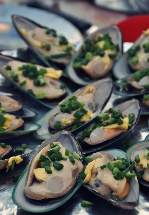 mussels eat market