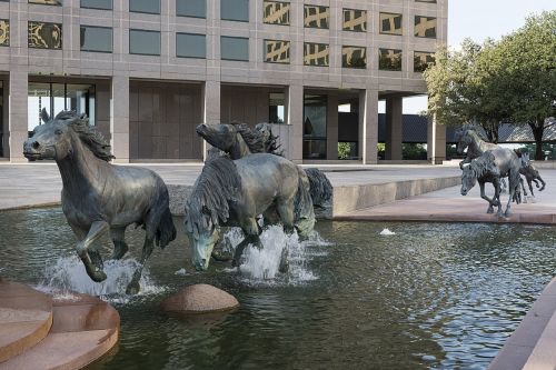 mustangs sculpture bronze