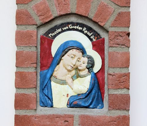 facing brick religion maria