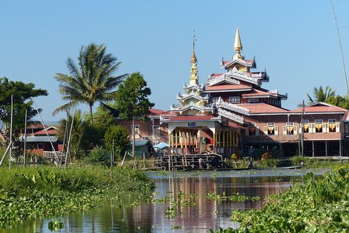 myanmar  inle lake  temple