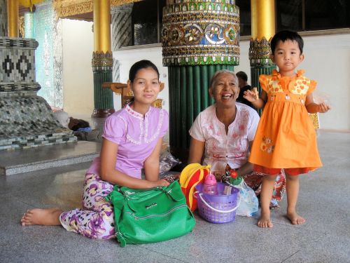 myanmar family happy
