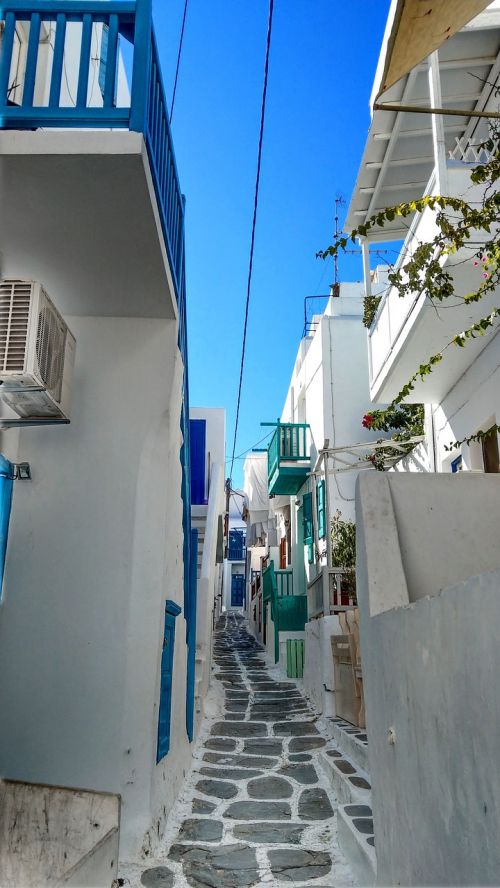 mykonos greece alley