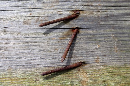 nails  rusty  corrosion