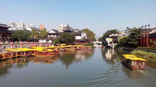 nanjing confucius temple qinhuai river