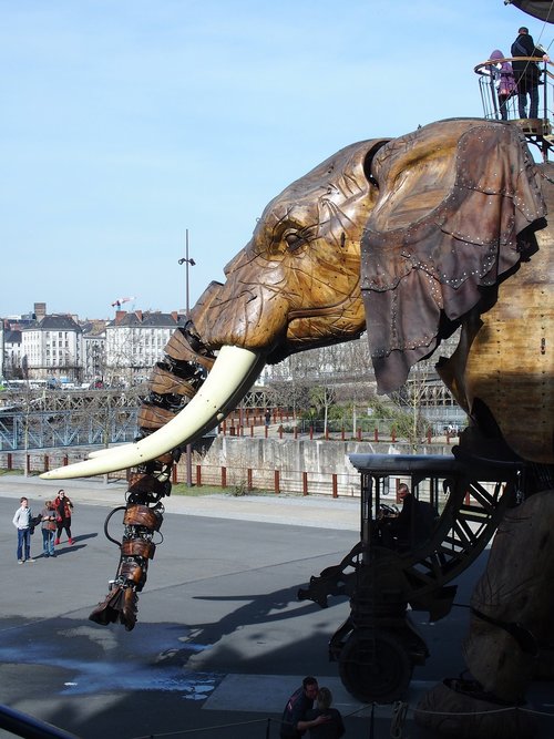 nantes  sculpture  wood