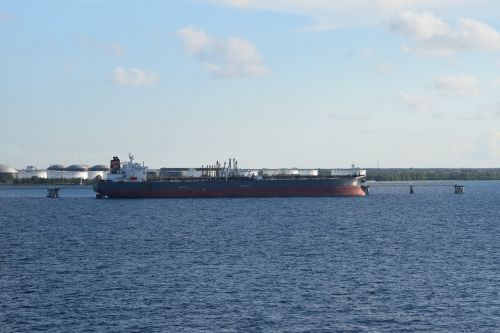 nassau bahamas ship