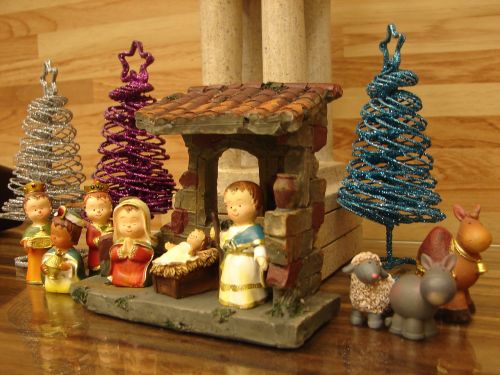 nativity scene christmas manger
