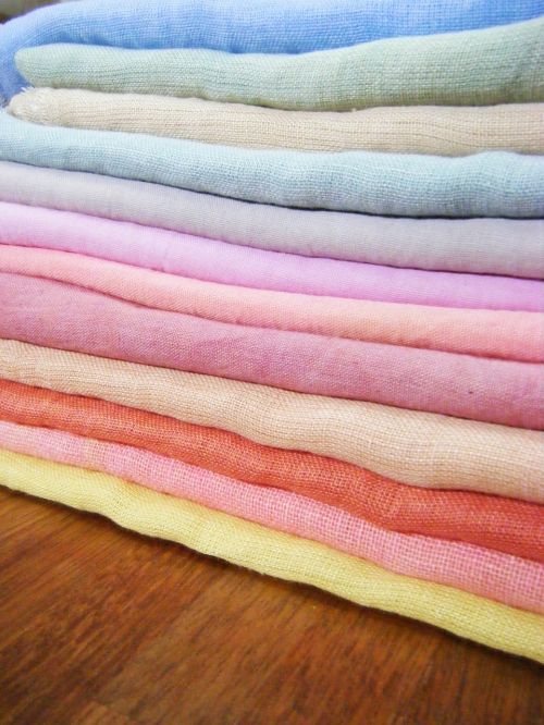 natural dyeing linen