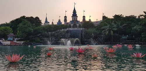 natural  india  imagica