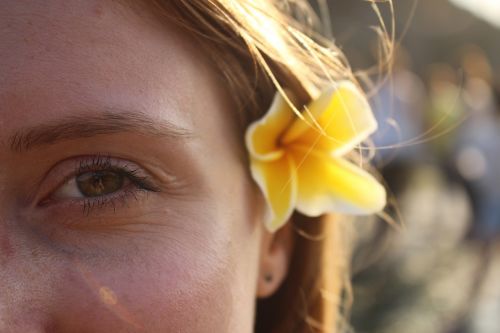 natural beauty eyes green