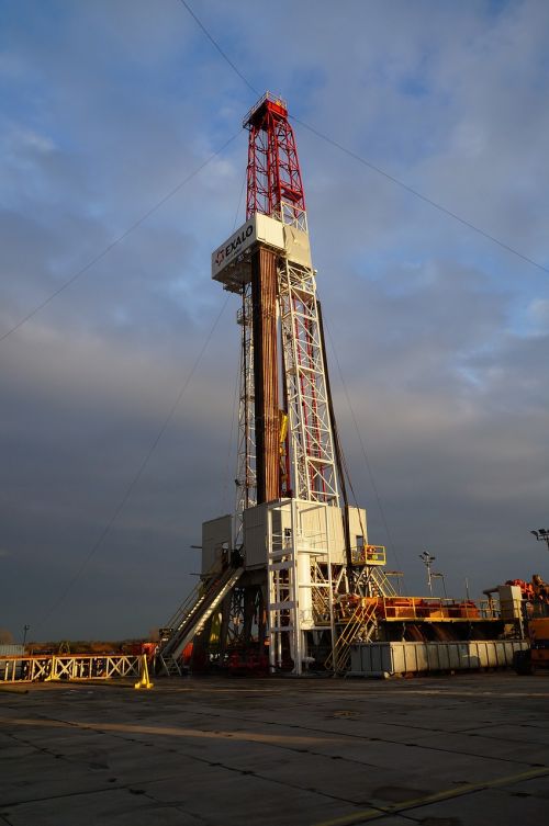natural gas search oil rig