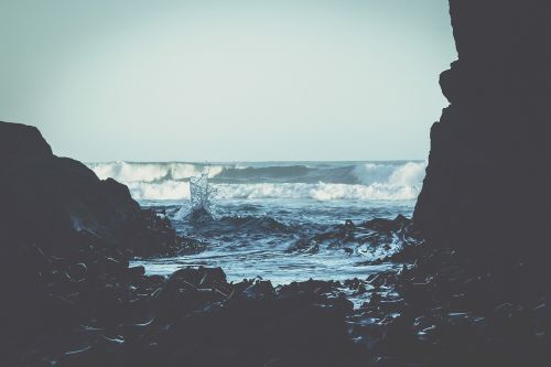 nature water crashing