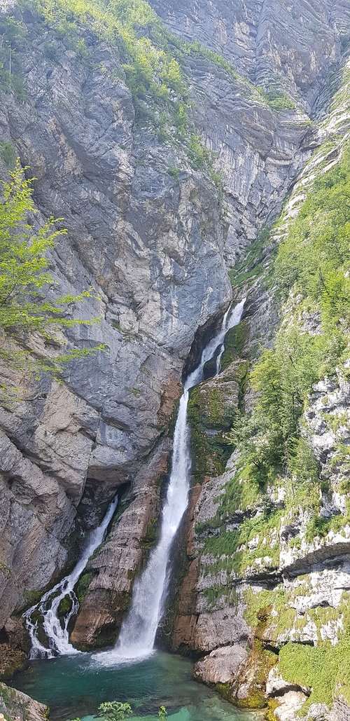 nature  waterfall  water