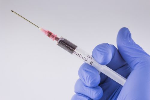 needle the syringe blood