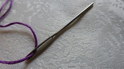 needle darning needle yarn