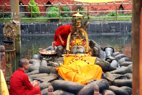 nepal hinduism monks