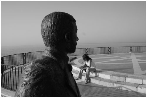 nerja black and white sculpture