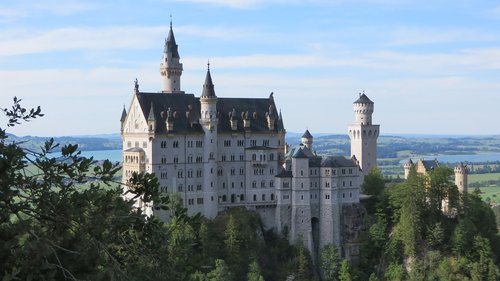 neuschwanstein  castle  architecture