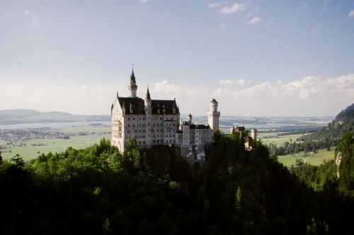 neuschwanstein castle famous