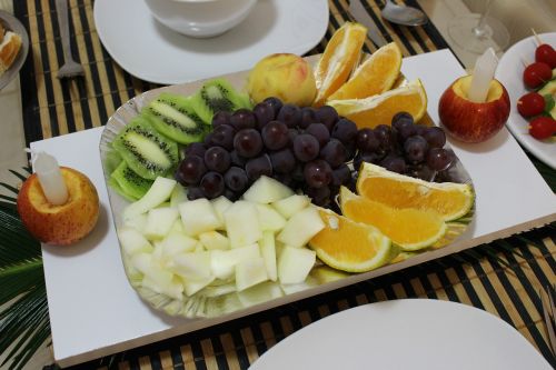 new year dinner fruit uva