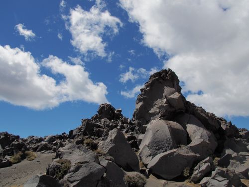 new zealand tongariro national park volcanic