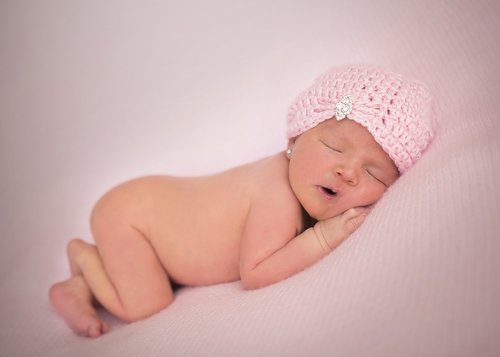 newborn  baby  portrait
