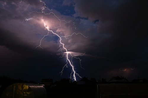 night  lightning  thunderstorm