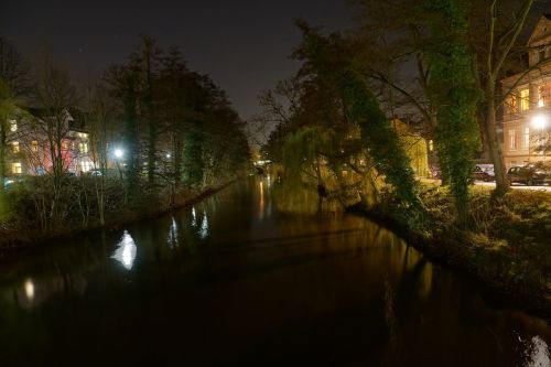 night photograph in stade on the castle moat