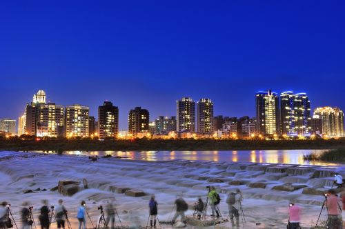 night view taiwan 攝 shadow people