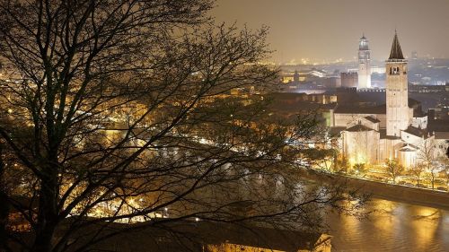 night view verona city