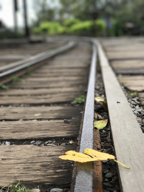 nine  rail  track