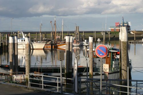 norddeich north sea fishing boats